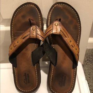 Clarks Fenner Nerice sandals, tan. Size 8